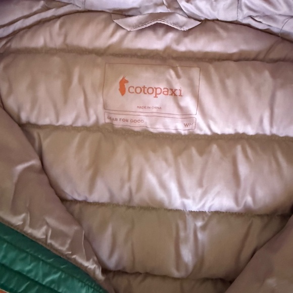 Cotopaxi Women's Hooded Down Fuego Jacket, Size M - Picture 4 of 4